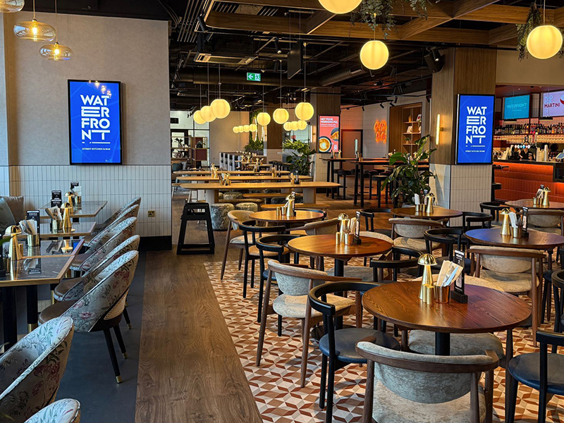 Slimline Pro Advertising Displays - Activemedia